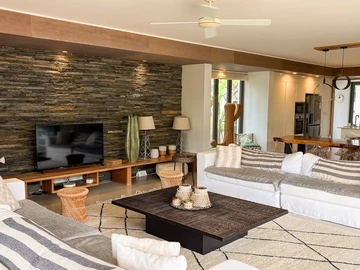 5 Bedroom Villa