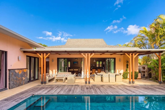 Maison 3 chambres avec piscine à vendre à Cap Malheureux (Mandat exclusif)