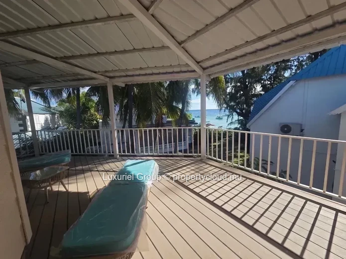 Superbe villa en bord de mer avec vue panoramique à Trou aux Biches