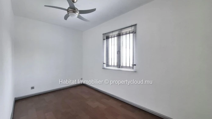 Unfurnished home for large family / rental investment