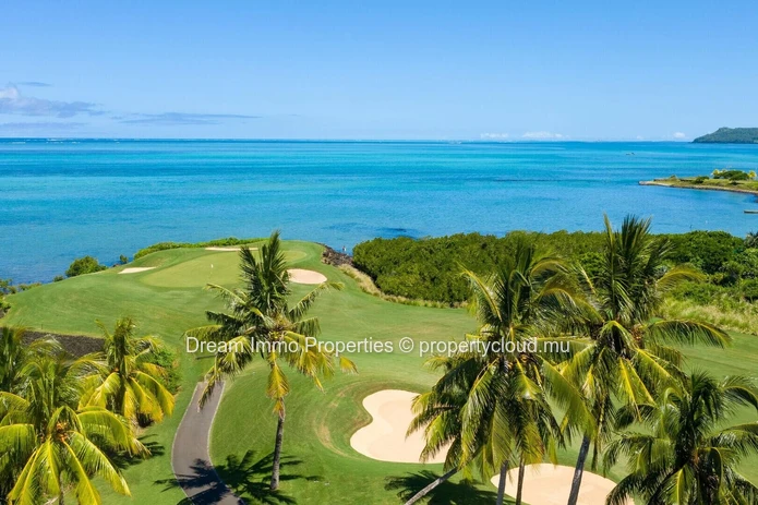 Exceptionnel penthouse avec vue mer panoramique & vue sur l’Île aux Cerfs – Anahita, Ile Maurice