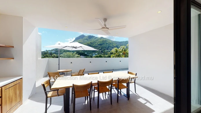 Penthouse I Black River I Mountain View