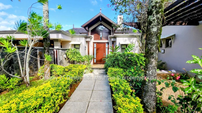 Elevated for perfect sea views