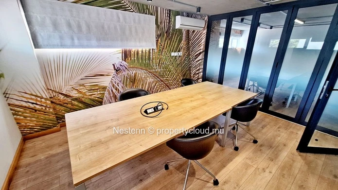 Spacieux espace de bureaux de 160m2