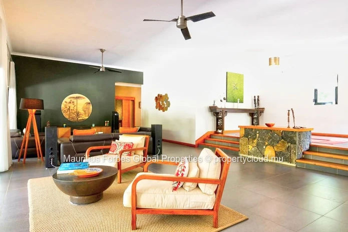 Nature, Sérénité & Art de Vivre | Villa Contemporaine à Rivière Noire