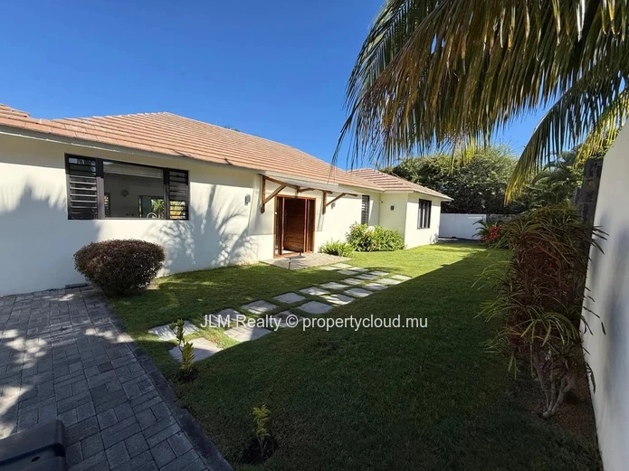 Superbe villa à vendre dans une résidence sécurisée au cœur de Tamarin, Île Maurice