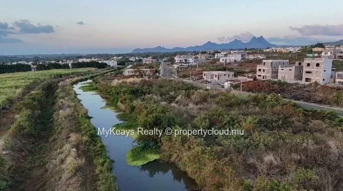 Land for sale in Albion