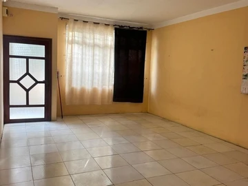 Maison de 12 Chambres