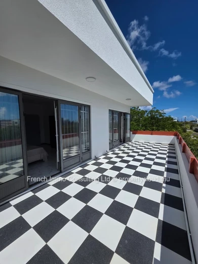 Très belle villa 4 chambres a mon Choisy 