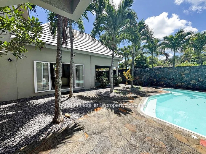4-Bedroom Villa With Pool And Large Garden – Pointe Aux Canonniers