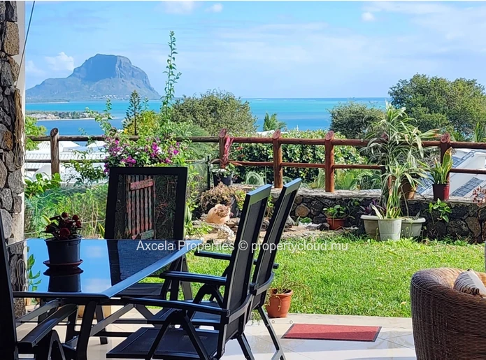 3-Bedroom Apartment for sale in Black River, with Sea view.