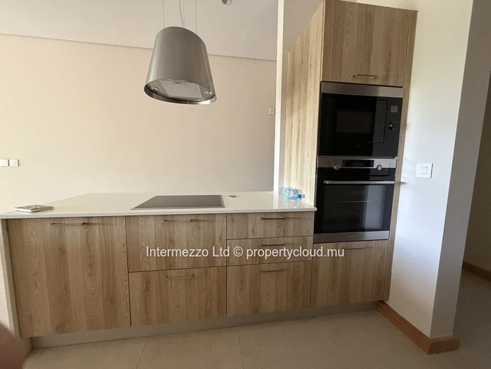 Appartement RDC 4 chambres en suite, parc privé à Belle Vue — Accessible aux étrangers