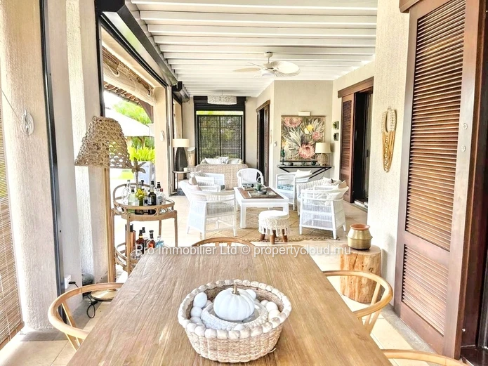 Villa à Vendre au Tamarina Golf Estate.