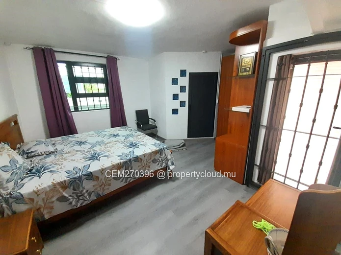 Maison familiale spacieuse à louer - Curepipe