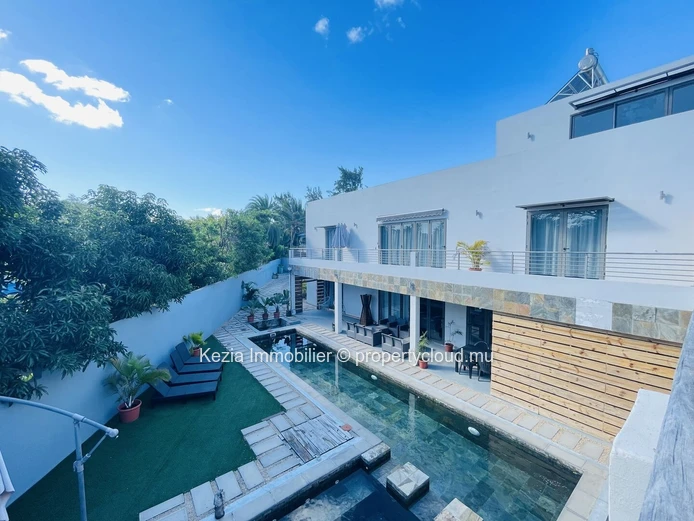 Contemporary Apartment