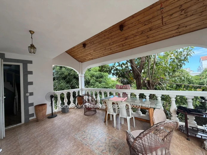 Spacious Multi-Level House for Sale – Morcellement Anna, Flic en Flac