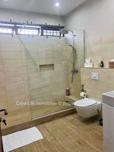 Maison meublée 3 chambres avec piscine à louer à Pointe aux Biches