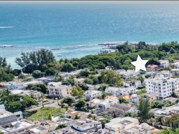 FOR SALE – LAST PLOT - 269T– 100 Metres From FLIC EN FLAC BEACH– Rs 