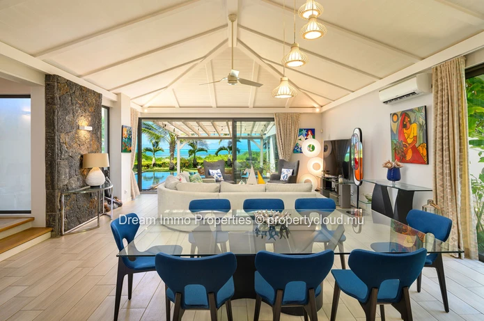 Stunning Beachfront Villa In A Golf Resort In Azuri Village - Mauritius