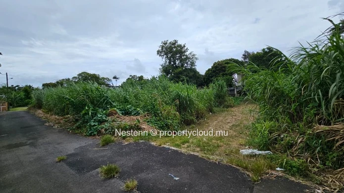 Residential lot of 95 perches – Quiet, spacious and ideally located