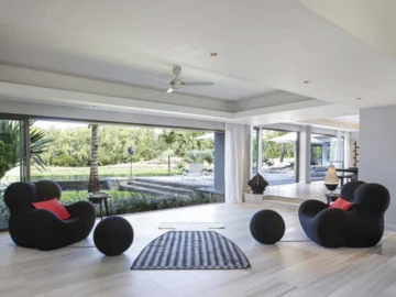 5 Bedroom Villa