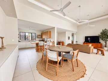 4 Bedroom Villa