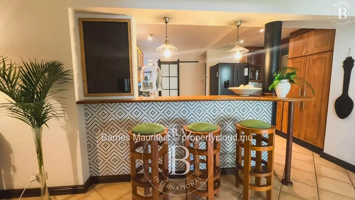 POINTE AUX CANONNIERS - Extraordinary Villa with 5 Bedrooms