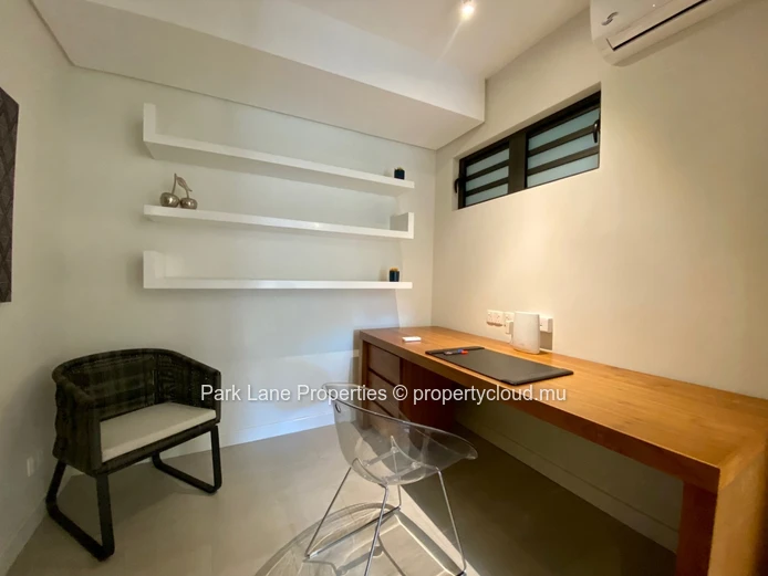 Contemporary living with sea view