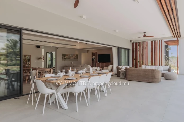 Exceptional Luxury Villa For Sale – Mont Choisy