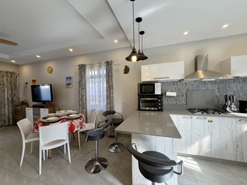 4 Bedroom Villa