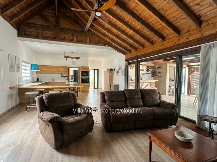 Foret Daruty - Maison de 3 chambres avec piscine