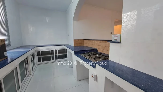 Maison / Villa - 3 chambres - Quatre Bornes - Ref. MA76471VE