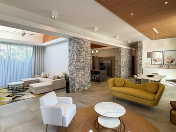 4 Bedroom Villa
