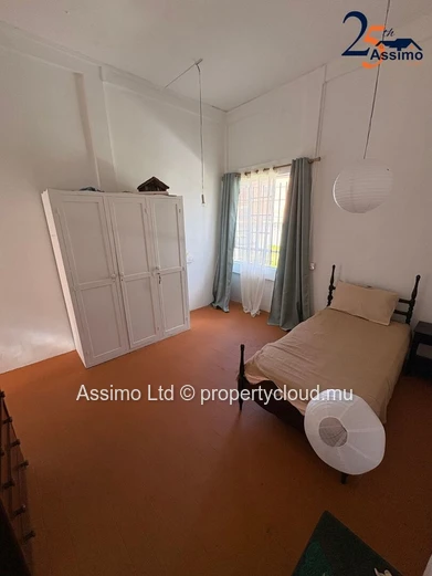 4-bedroom family home with garden in Unite, Camp de Masque. (Sole Mandate)