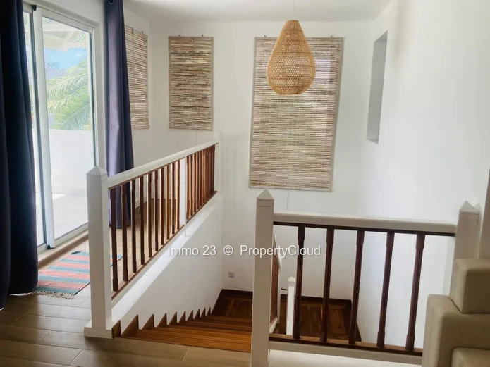 Maison / Villa - 3 chambres - Calodyne - Ref. MA81718LO