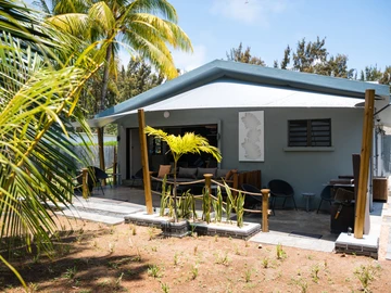 Stylish 3-bedroom house for rent in Roches Noires