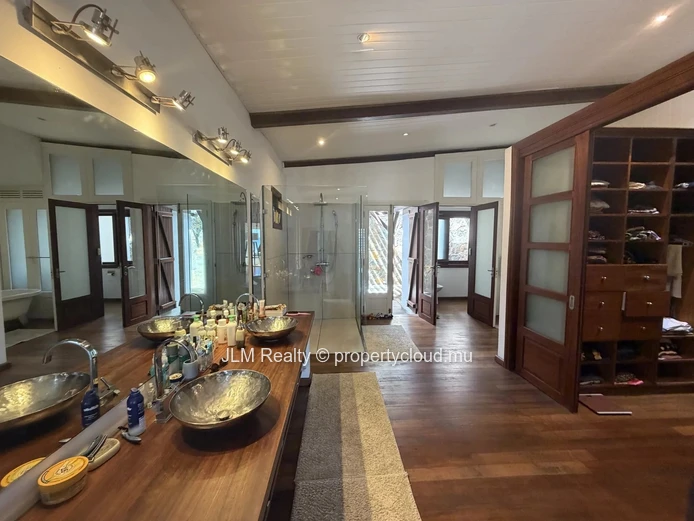 Exceptional Beachfront Villa for rent in Tamarin, Mauritius