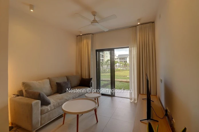 Appartement moderne & luxueux au rez-de-chaussée avec jardin privatif et vue panoramique 