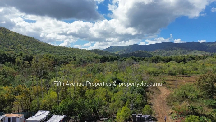 Sale Residential land Tamarin