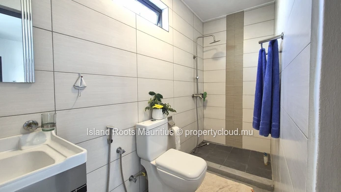 FOR RENT – MONT CHOISY | Superb 2-Bedroom Villa with Private Pool 