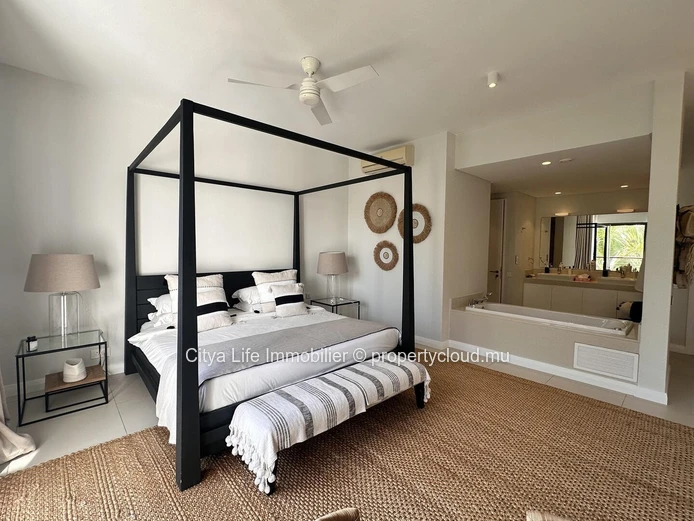 Penthouse PDS à vendre à Grand Baie, 401m², 3 chambres, piscine privée, Prix $.