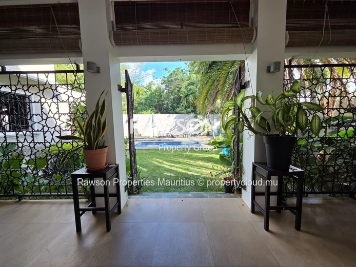 4 Bedroom Villa | Private Pool | Tree-Lined Garden | Pereybere