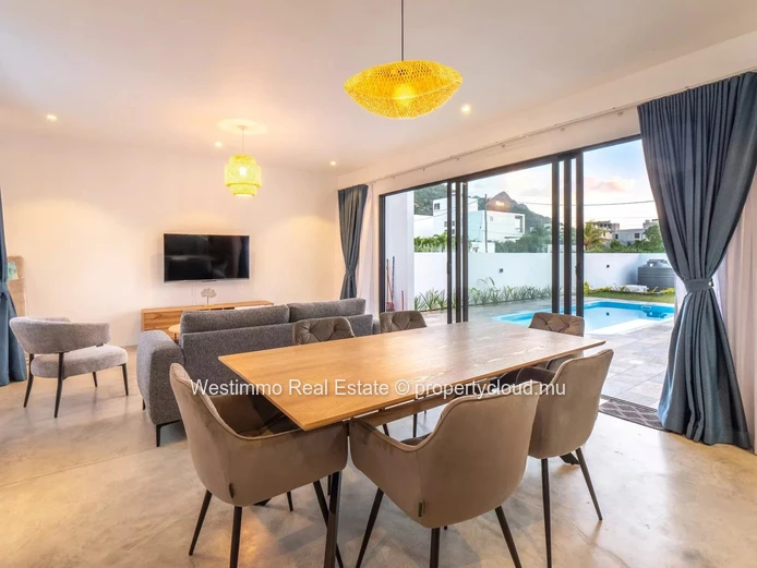 LA GAULETTE - New and modern 3-bedroom villa with swimming pool