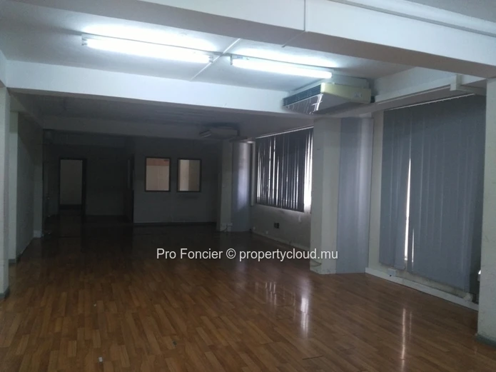 Bureau à Port Louis - situé dans le centre
