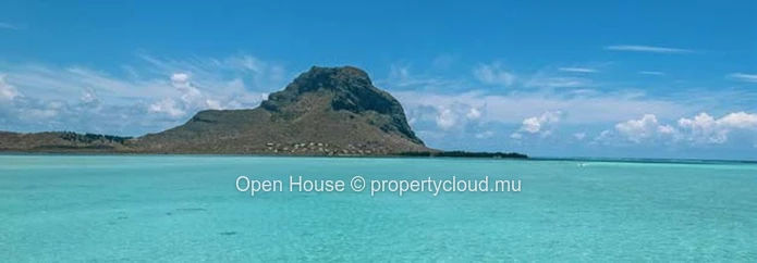 Apartment with a magical sea view. 3 bedrooms, Swimming pool. Accessible to foreigners.