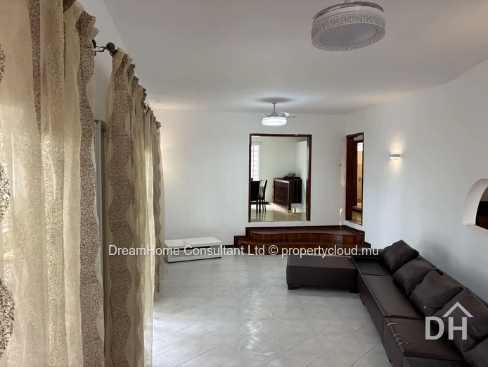 Family home for sale by the beach in Albion