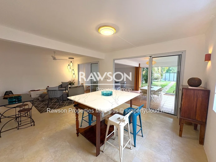 4 Bedroom Duplex | Freshly Renovated | Pointe Aux Canonniers