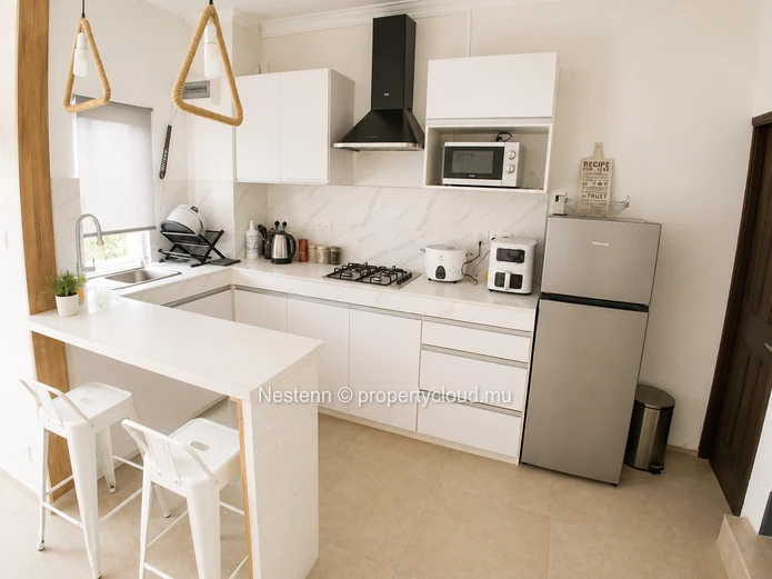 Triplex 3 chambres avec piscine commune – Grand Gaube