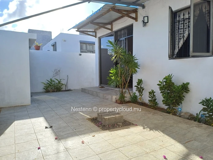 Charming house with a comfortable and modern living space with breathtaking mountain views.