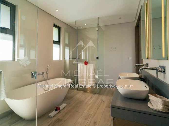 Exceptional Villa with Panoramic Views in Anahita